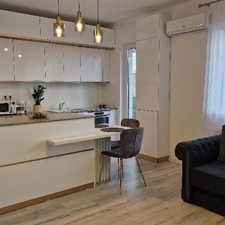 Openspace Regie Rezidence Apartment *
